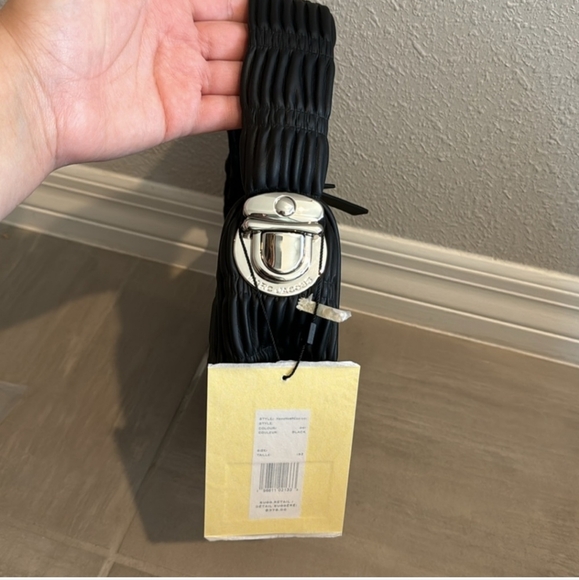 Marc Jacobs NWT Mini Pushlock Mini Hobo! $398 retail - Picture 5 of 5